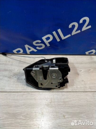 Замок двери задний левый Bmw 530I E60 N52 11/2006