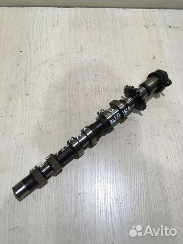 Распредвал выпускной левый Ауди A6 C5 2.8 AMX