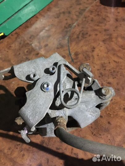 Тормозной суппорт задний Ford Transit 7