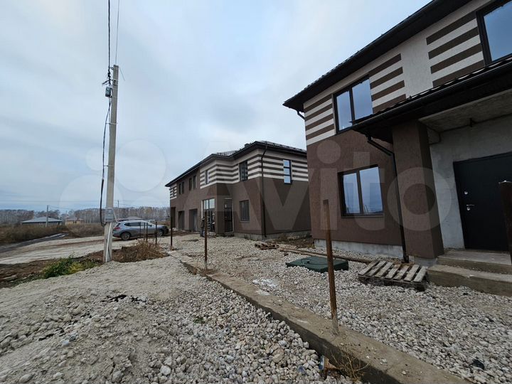 Таунхаус 160 м² на участке 5 сот.