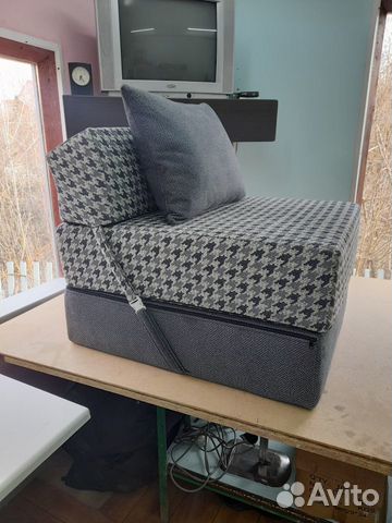 Бескаркасное кресло-кровать 