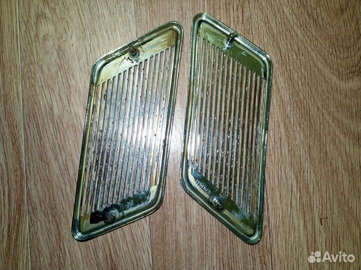 Хром решетки задних стоек ваз 2103 СССР