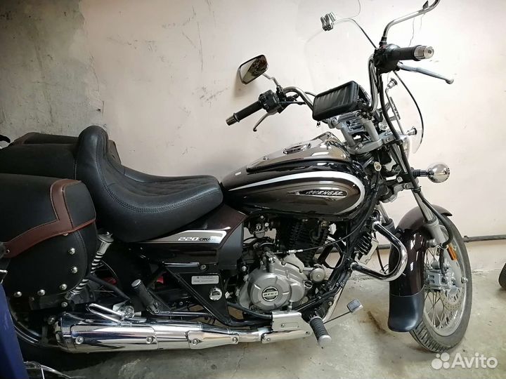 Мотоцикл Bajaj Avenger
