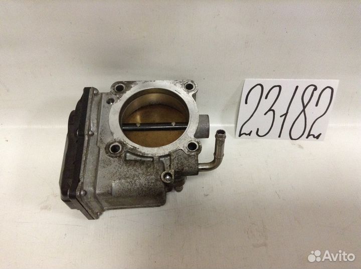 Lexus IS 2,5 V6 бензин дросельная заслонка