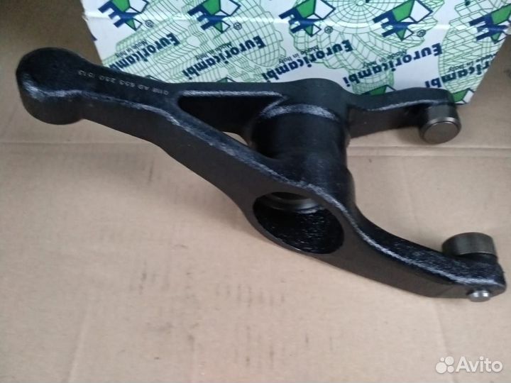 Вилка сцепления Мерседес Актрос Аксор