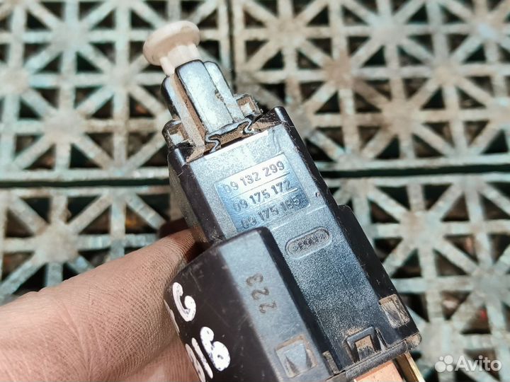 Датчик включения стоп сигнала Opel Astra G