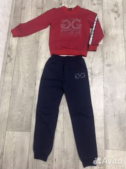 Костюм спортивный