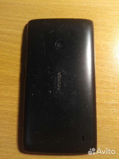 Телефон Nokia lumia 520