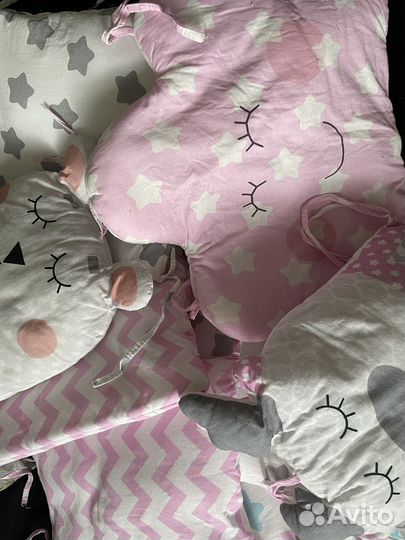 Бортики в детскую кроватку бу для девочки