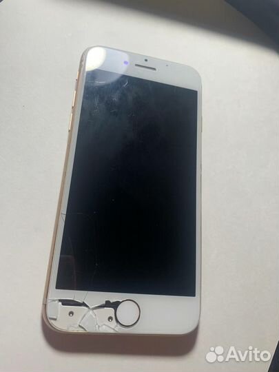 iPhone 8, 64 ГБ