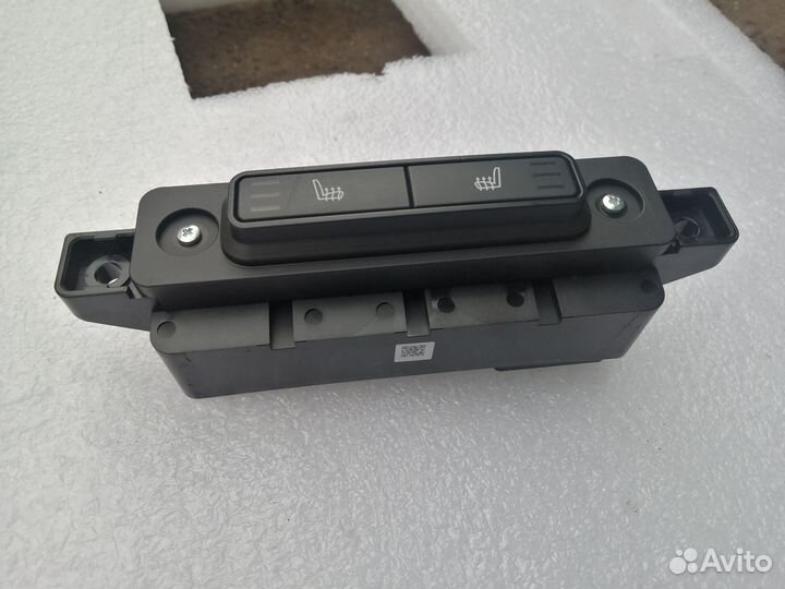 Кнопка обогрева сидений Range Rover Spor 2 L494