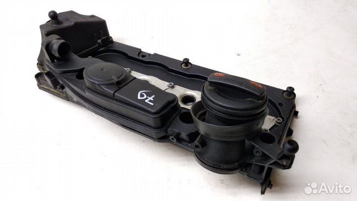 Клапанная крышка Volkswagen Jetta 6 2.0 TDI 2012