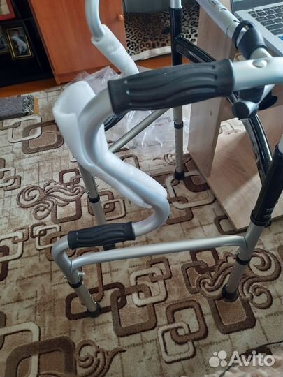 Ходунки шагающие Ortonica XS308