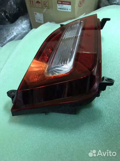 Фонарь задний правый Hyundai SantaFe 4 LED