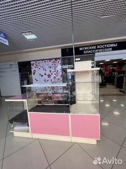 Торговый павильон, остров