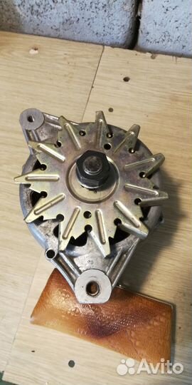 Генератор Г250Д1 У-хл для москвич-2140