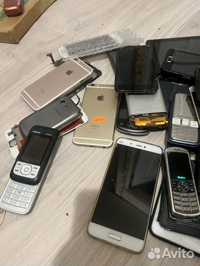 Разные телефоны