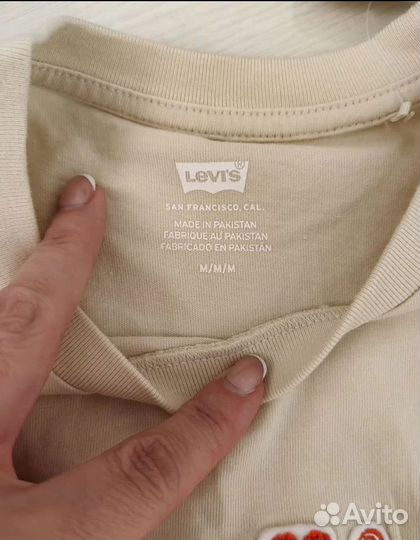 Футболка levis женская оригинал М