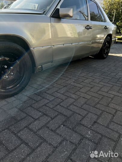 Mercedes-Benz W124 2.3 МТ, 1991, 445 320 км