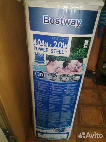 Бассеин каркасный, почти новый