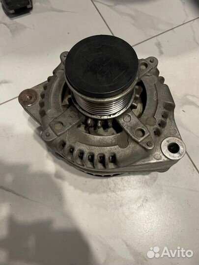 Генератор Toyota Prado 3.0 Б/У