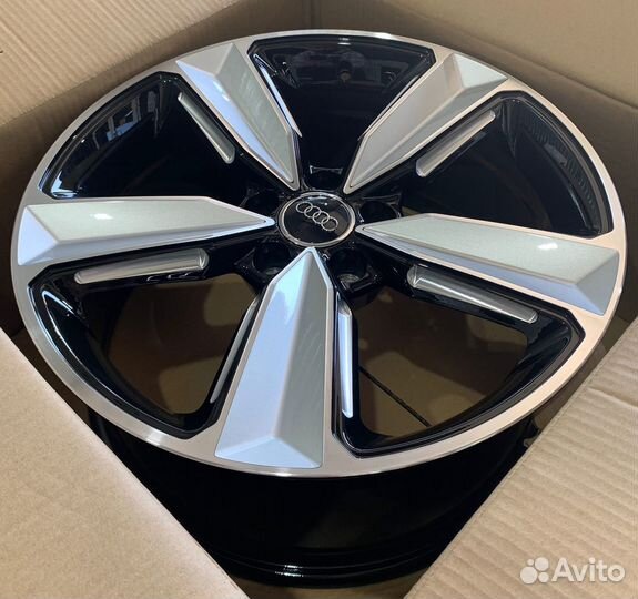 Диски на Ауди А4 А5 A6 A7 Audi Q5 R19 5/112