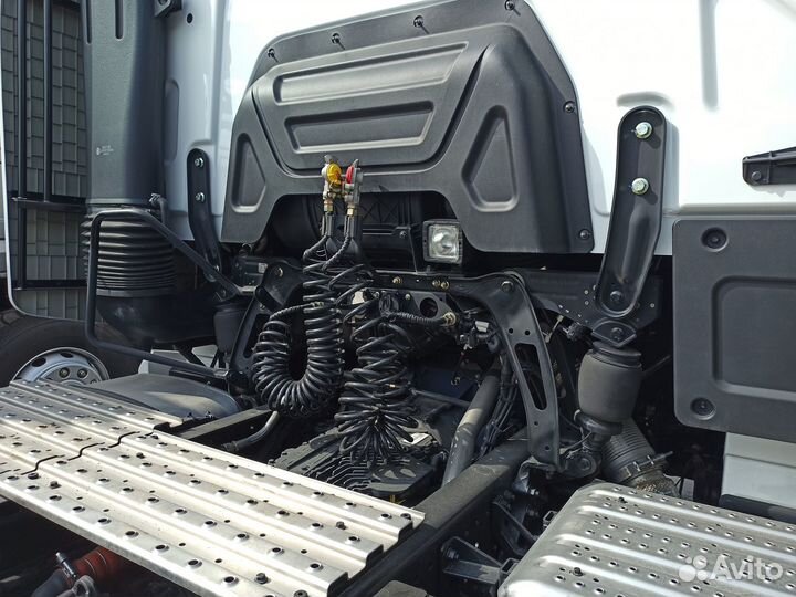 Shacman (Shaanxi) SX4188YY381, 2023