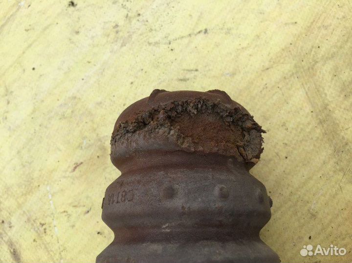 Опора задней пружины задняя правая Ford Mondeo Iv