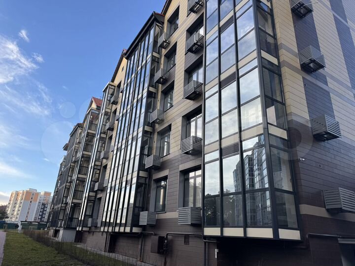 2-к. квартира, 66,2 м², 1/5 эт.