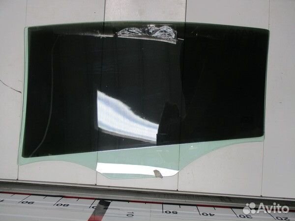 Стекло двери задней правой Kia Quoris KH