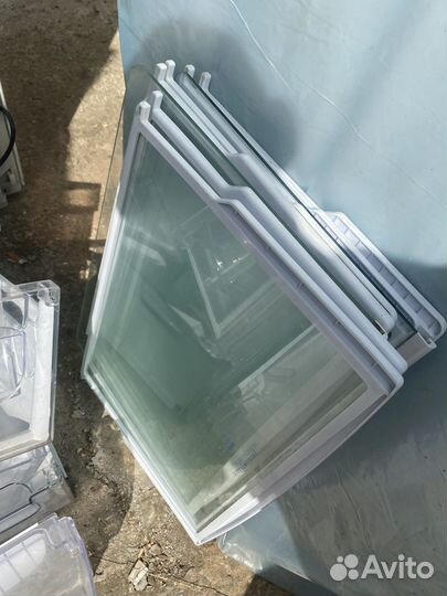 Ящики полки балконы для холодильника indesit