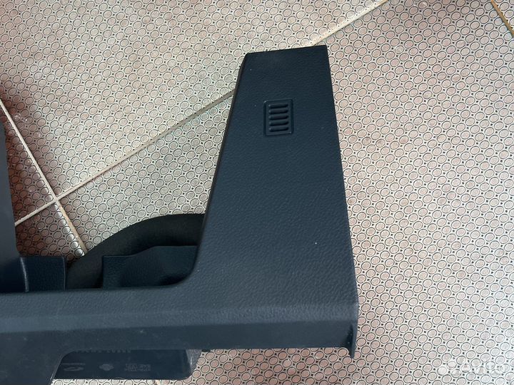 Панель подрулевая Nissan Tiida C11