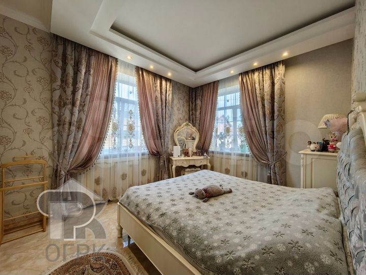 Дом 232 м² на участке 15 сот.