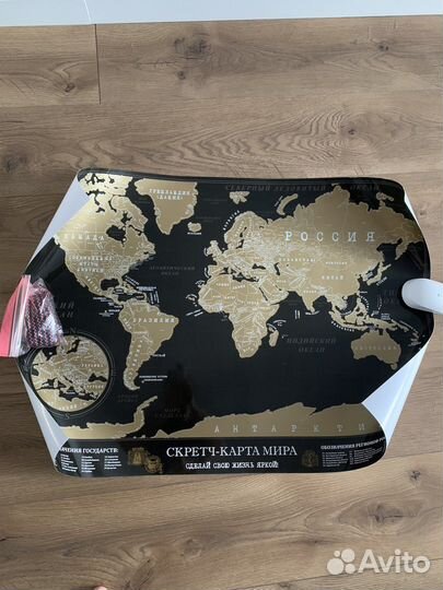 Скетч карта мира / Золотая с черным