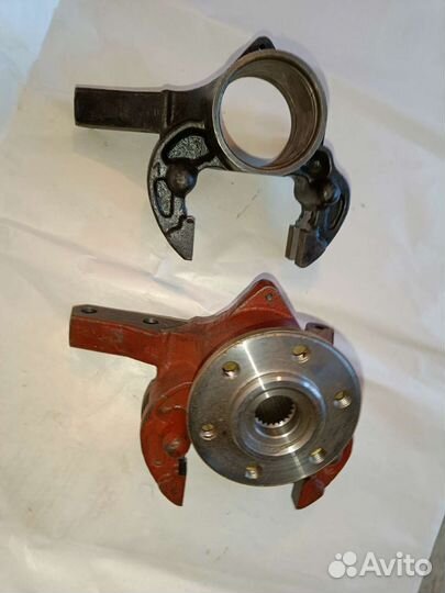 Кулак поворотный Таврия Славута