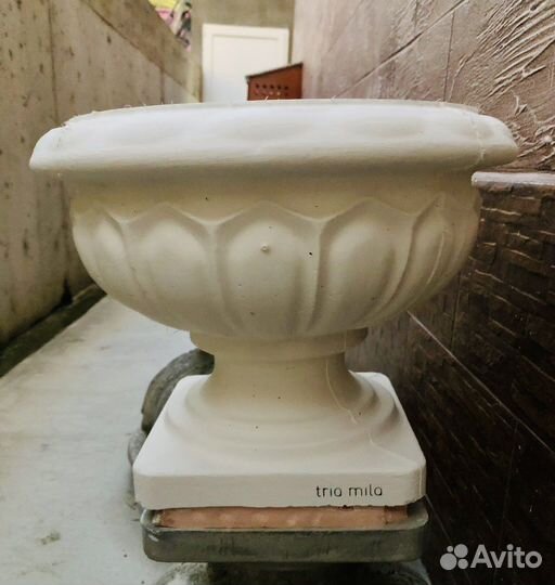 Вазон для цветов бетонный