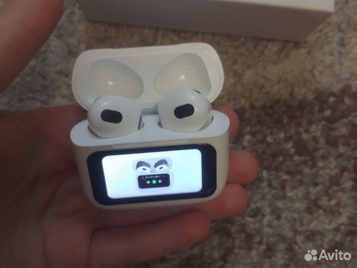 Аирподс 3 с экраном