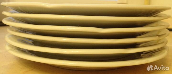 Тарелки белые (d 19 см) Чехия 7 шт