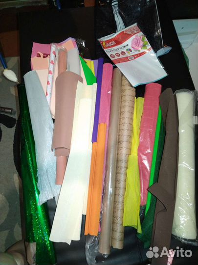 Гофрированная бумага, фоамиран, упаковочная бумага