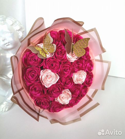 Букет роз из атласных лент