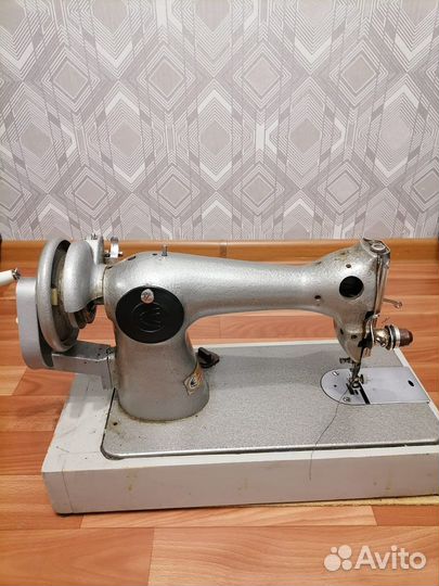 Швейная машина Подольск