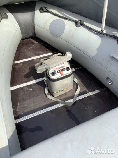 Лодка пвх Адмирал ам-320 мотор ямаха 5 лс