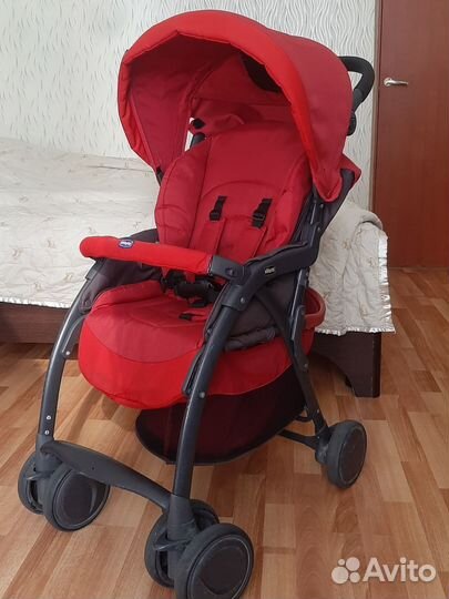 Прогулочная коляска