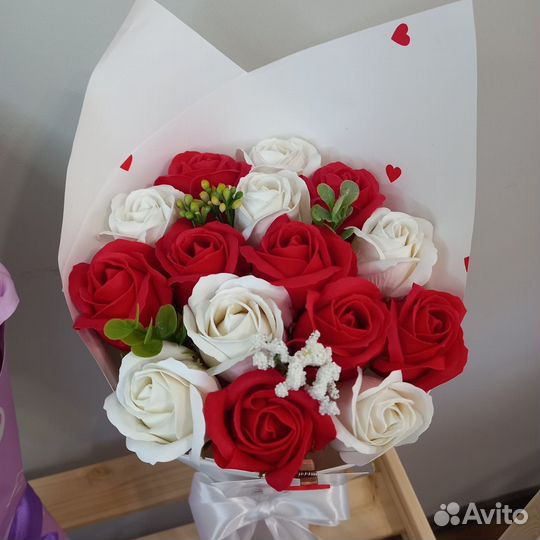 Букет из 15 роз в наличии