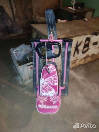 Детский снегокат со спинкой