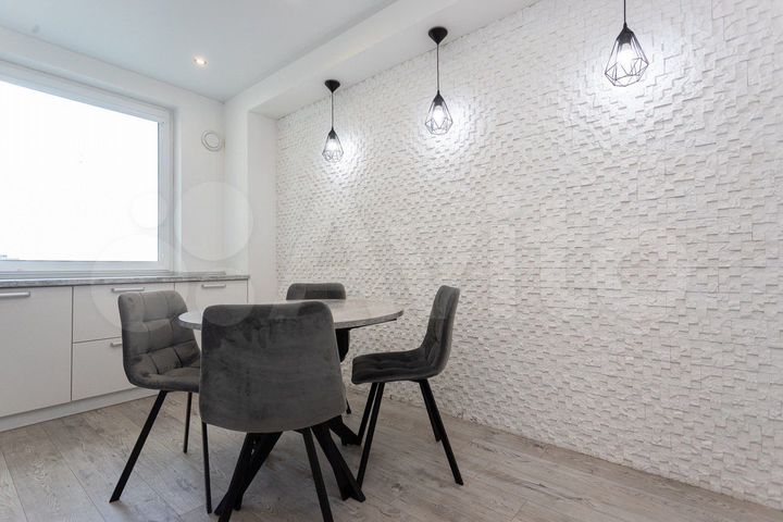 3-к. квартира, 84 м², 8/9 эт.