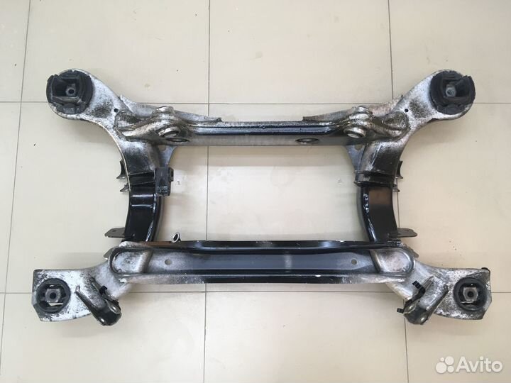 Подрамник Mercedes w220