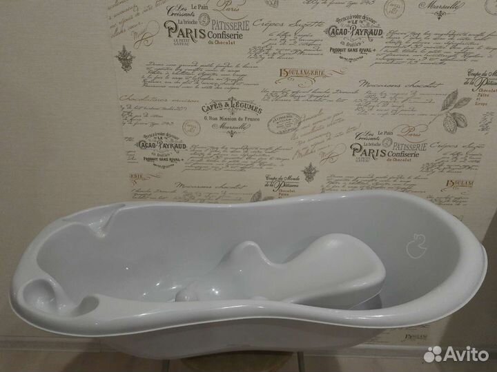 Ванночка для купания с горкой