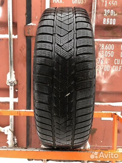 Pirelli Winter Sottozero 3 225/60 R18