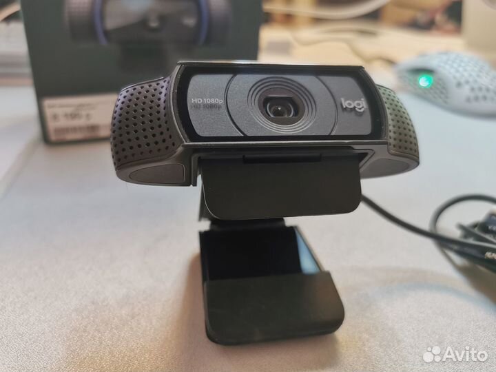 Веб-камера Logitech HD Pro Webcam C920